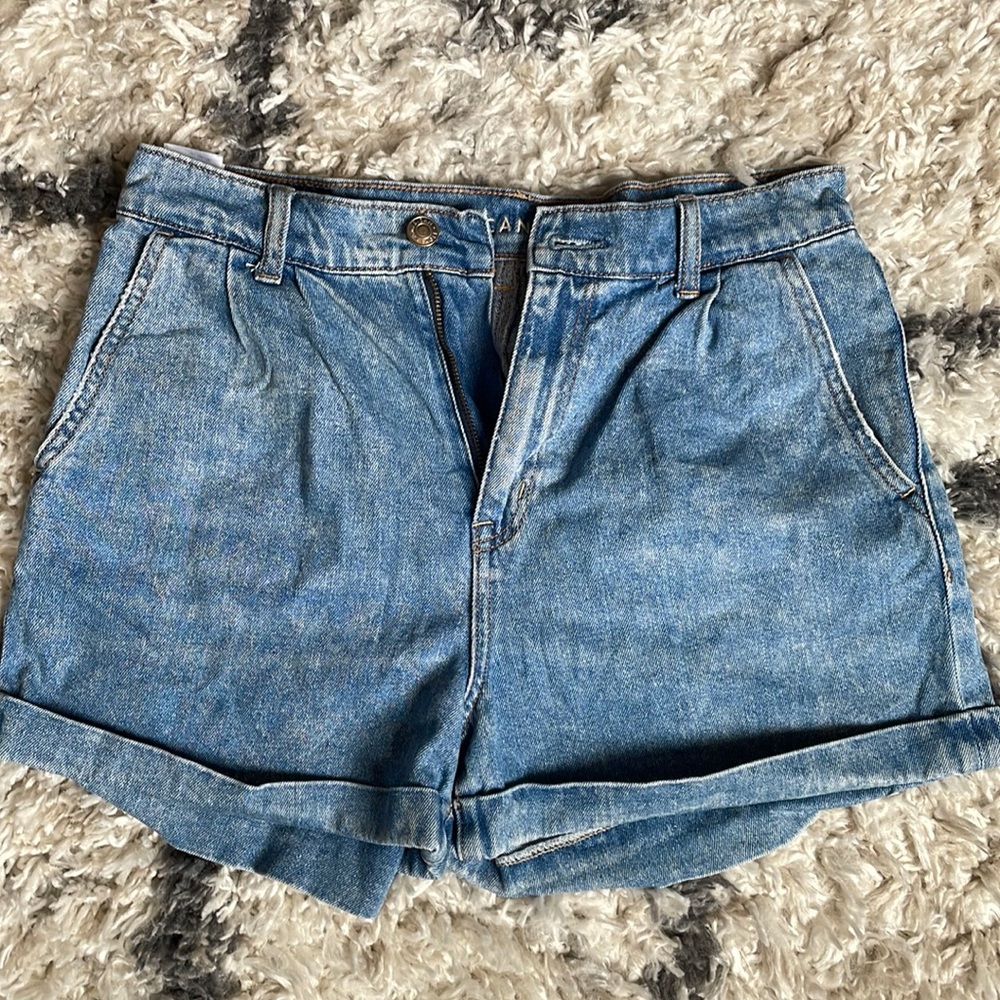 American Eagle Mom Short